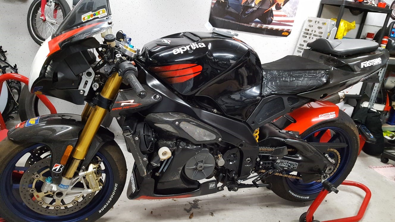 Klicke auf die Grafik für eine vergrößerte Ansicht  Name: Aprilia1-1.jpg Ansichten: 0 Größe: 249,4 KB ID: 1595